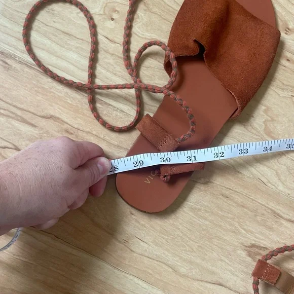 |Via Mia| Suede Strap Flats Woman’s 39 US 8 - Picture 6 of 6